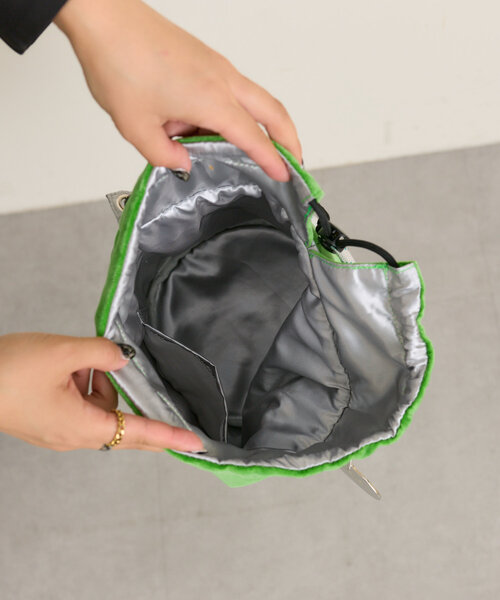 ear PAPILLONNER（イアパピヨネ）の「【プリングルズ×ear】《2way》コラボバケツショルダーバッグ（ショルダーバッグ・レディース・グリーン/レッド/イエロー・FREE）」の7枚目の写真