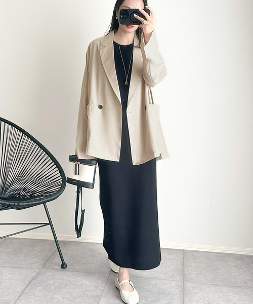 classicalelf（クラシカルエルフ）の「さらりと羽織る、大人の余裕。麻調シアー素材ドルマンスリーブオーバーサイズダブルテーラードジャケット（長袖）（テーラードジャケット・レディース・ベージュ/チャコール/ブラック・LARGE/MEDIUM/SMALL/X-LARGE）」の8枚目の写真