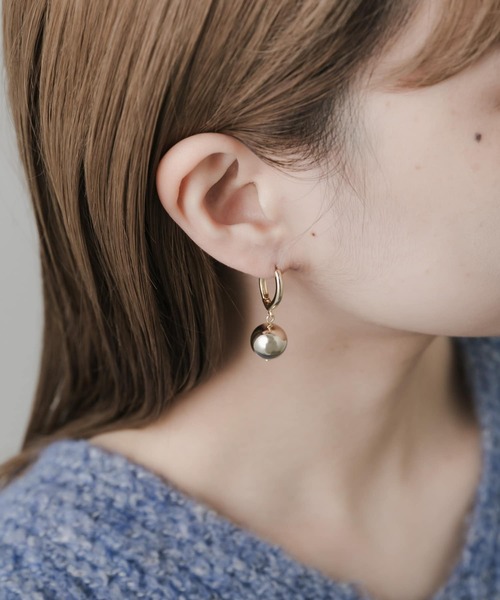 SMELLY(スメリー)の「ドロップボールピアス(ピアス(両耳用)・レディース・ゴールド・-)」の5枚目の写真