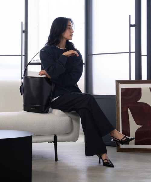 CHARLES & KEITH(チャールズ & キース)の「Tバー バックルポインテッドトゥスリングバックパンプス(パンプス・レディース・ブラック系その他7/ブラック/ライトアッシュグレー・22.5cm/22cm/26.5cm/25.5cm/25cm/24.5cm/23.5cm/23cm)」の20枚目の写真