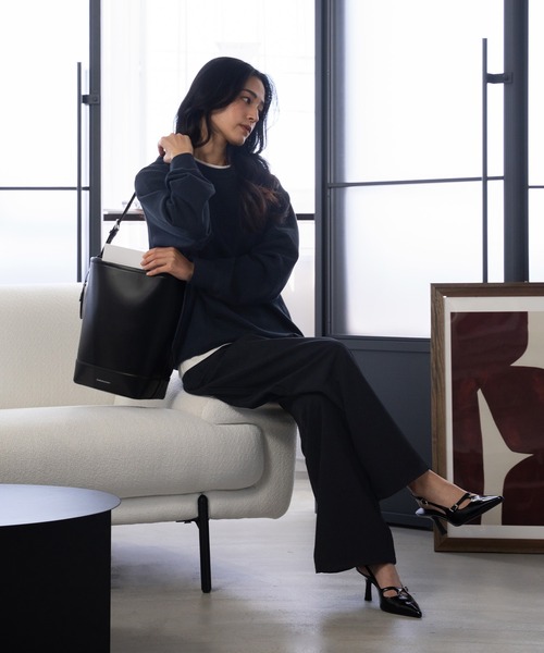 CHARLES & KEITH(チャールズ & キース)の「Tバー バックルポインテッドトゥスリングバックパンプス(パンプス・レディース・ブラック系その他7/ブラック/ライトアッシュグレー・22.5cm/22cm/26.5cm/25.5cm/25cm/24.5cm/23.5cm/23cm)」の21枚目の写真