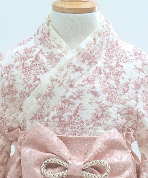 SweetMommy（スウィートマミー）の「3WAY ダブルガーゼ　2ピース袴ロンパース タッセルクリップ付き [ひな祭り] ［トワルドジュイ/ミモザ柄］ [誕生日 記念日 お食い初め お宮参り]（着物・キッズ・ピンク/ベージュ/ネイビー/ピンク系1・80/90/50-70）」の19枚目の写真