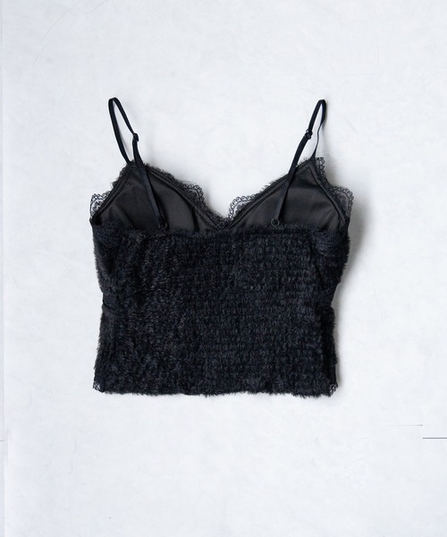 me+em select(ミームセレクト)の「【 カップ付き 】シャギーファーショートビスチェキャミソール / shaggy fur short bustier camisole(キャミソール・レディース・ブラック/アイボリー・FREE)」の15枚目の写真