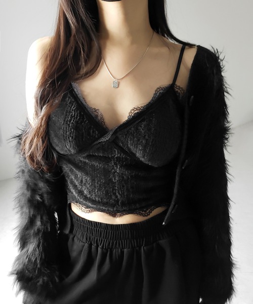 me+em select(ミームセレクト)の「【 カップ付き 】シャギーファーショートビスチェキャミソール / shaggy fur short bustier camisole(キャミソール・レディース・ブラック/アイボリー・FREE)」の18枚目の写真
