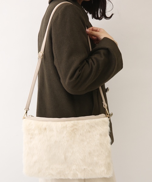 Chico（チコ）の「【who's who Chico】ウールシャギーPコート（ピーコート・レディース・ホワイト/ブラック/グレー/カーキ・FREE）」の11枚目の写真