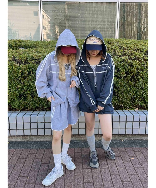 WC（ダブル シー）の「【2025★春夏新作】レースパイピングジップパーカー（パーカー・レディース・グレー/ネイビー・FREE）」の5枚目の写真