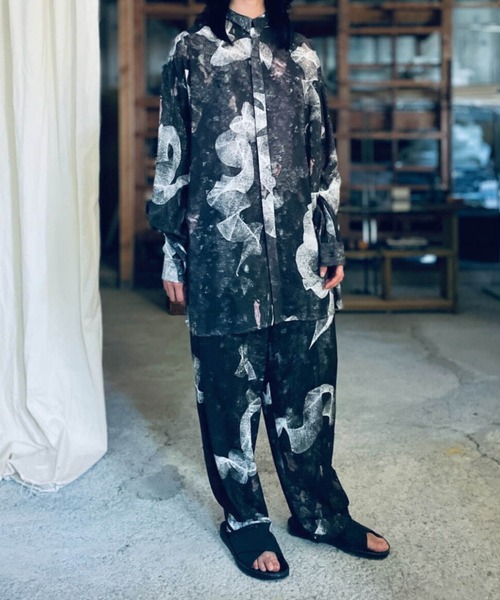 ohta(オータ)の「【ohta 】tree pleats pants(スラックス・メンズ・マルチ・2)」の1枚目の写真