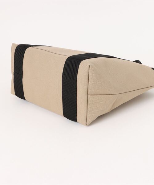 SABLE CLUTCH(セーブルクラッチ)の「BIG TAG CANVAS TOTE (M) - 富士金梅(帆布/キャンバストートバッグ)(トートバッグ・レディース・ピンク/ブラック/グレイッシュベージュ/シルバー・ONE SIZE)」の6枚目の写真