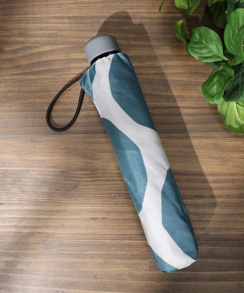 FUNALIVE(ファンアライブ)の「シンプル折りたたみ傘(折りたたみ傘・メンズ・グレー/ブラック/ブラック系/ライトグレー系/ネイビー系/ピンクベージュ/スカイブルー/ブルーグリーン/グリーン/サーモンピンク/ライトグレー/レッド/ネイビー/オレンジ/アイボリー/ミント/ホワイト系/ブラック系1/グレー系/グリーン系・FREE/F)」の11枚目の写真