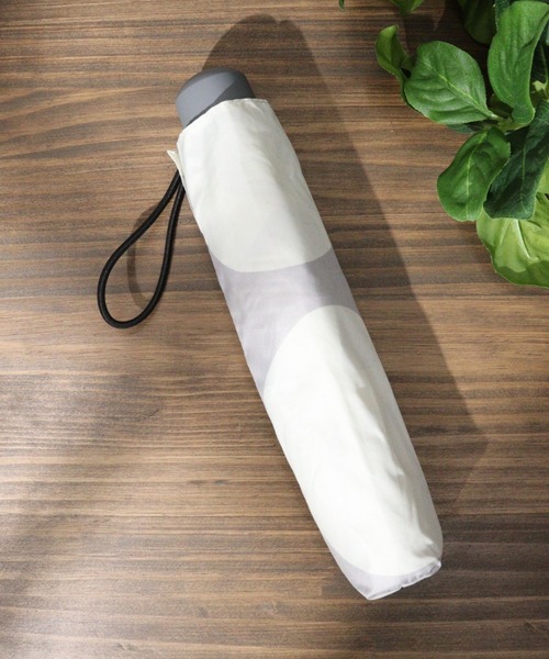 FUNALIVE(ファンアライブ)の「シンプル折りたたみ傘(折りたたみ傘・メンズ・グレー/ブラック/ブラック系/ライトグレー系/ネイビー系/ピンクベージュ/スカイブルー/ブルーグリーン/グリーン/サーモンピンク/ライトグレー/レッド/ネイビー/オレンジ/アイボリー/ミント/ホワイト系/ブラック系1/グレー系/グリーン系・FREE/F)」の7枚目の写真