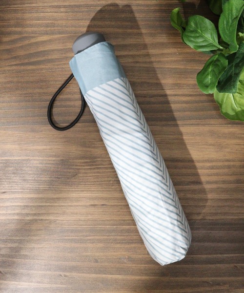 FUNALIVE(ファンアライブ)の「シンプル折りたたみ傘(折りたたみ傘・メンズ・グレー/ブラック/ブラック系/ライトグレー系/ネイビー系/ピンクベージュ/スカイブルー/ブルーグリーン/グリーン/サーモンピンク/ライトグレー/レッド/ネイビー/オレンジ/アイボリー/ミント/ホワイト系/ブラック系1/グレー系/グリーン系・FREE/F)」の12枚目の写真