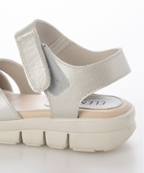 enchanted（エンチャンテッド）の「クロスアッパーセパレートサンダル（サンダル・レディース・シルバー/ブラック/アイボリー・22.5/23/23.5/24/24.5）」の8枚目の写真