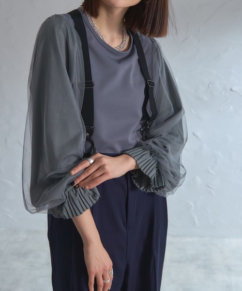 each（イーチ）の「袖口プリーツチュールスリーブとろみブラウス（シャツ/ブラウス・レディース・グレー/ブラック/ネイビー・FREE）」の3枚目の写真