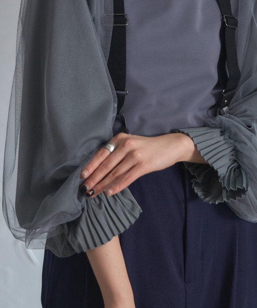 each（イーチ）の「袖口プリーツチュールスリーブとろみブラウス（シャツ/ブラウス・レディース・グレー/ブラック/ネイビー・FREE）」の4枚目の写真