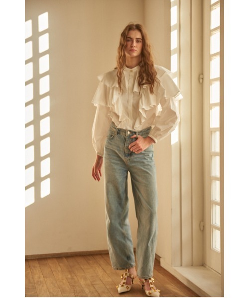 Estella.K(エステラケー)の「Martine Cotton-poplin Blouse ラッフルケープBL(シャツ/ブラウス・レディース・ホワイト/ホワイト系2/ホワイト系1・FREE)」の4枚目の写真