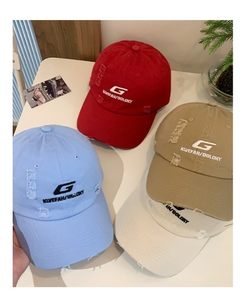 新品　韓国購入正規品 aeae 迷彩キャップ 帽子 赤刺繍④ 新品未使用】aeaeキャップ 迷彩 赤色 デザイン 新品タグ付き