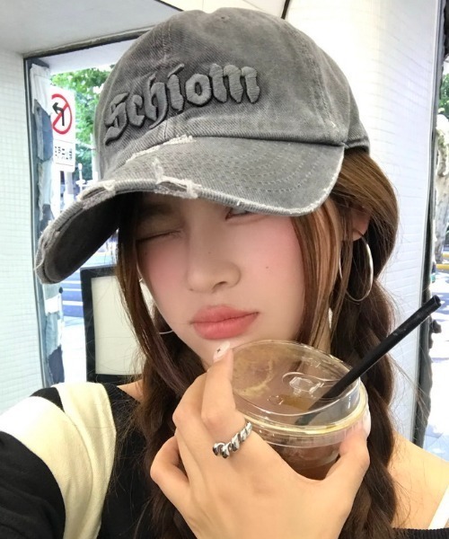 再入荷 aeae キャップ 迷彩 × ピンクロゴ 韓国直輸入 新品 匿名