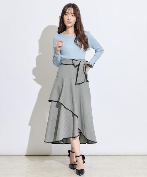 SWINGLE（スウィングル）の「リボンベルトアシメフレアパイピングスカート（スカート・レディース・ライトベージュ/レッド系その他5/ブラック系その他5・MEDIUM/SMALL）」の13枚目の写真