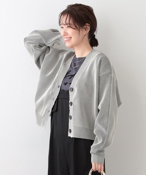 Cutie Blonde(キューティーブロンド)の「【着丈が選べる】スポンディッシュ配色畦カーディガン(カーディガン/ボレロ・レディース・ブラック系4/ブルー系4/ベージュ系4・02/03)」の9枚目の写真