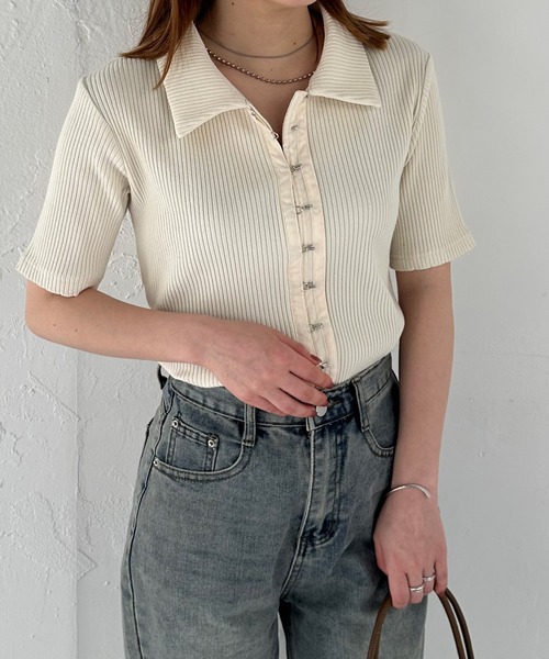 solleim(ソルレム)の「フロントホックポロトップス(Tシャツ/カットソー・レディース・オフホワイト/チャコール/ベージュ・M/L)」の13枚目の写真
