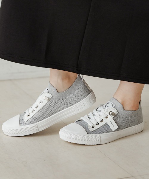 Bou Jeloud(ブージュルード)の「GENUINスニーカー(スニーカー・レディース・シルバー/ブラック系その他/アイボリー・24/24.5)」の3枚目の写真