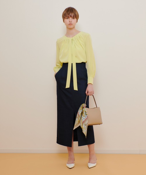 allureville（アルアバイル）の「シルキータックボウブラウス（シャツ/ブラウス・レディース・ホワイト/ネイビー/ライトイエロー・2）」の12枚目の写真