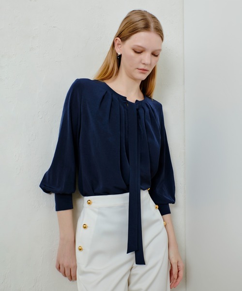 allureville（アルアバイル）の「シルキータックボウブラウス（シャツ/ブラウス・レディース・ホワイト/ネイビー/ライトイエロー・2）」の15枚目の写真