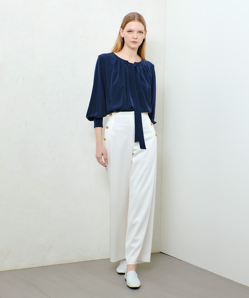 allureville（アルアバイル）の「シルキータックボウブラウス（シャツ/ブラウス・レディース・ホワイト/ネイビー/ライトイエロー・2）」の17枚目の写真