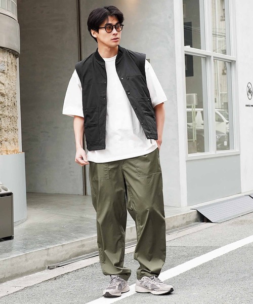 jiggys shop(ジギーズショップ)の「撥水 ファンクショナルポケット スナップボタン ベスト(ベスト・メンズ・グレー/ブラック・X-LARGE/LARGE/MEDIUM)」の6枚目の写真