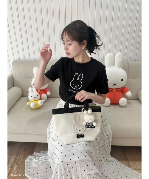 Miffy( ミッフィー)の「miffy パールトリミングTシャツ(Tシャツ/カットソー・レディース・ホワイト/ブラック・FREE)」の2枚目の写真
