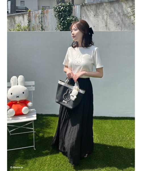 Miffy( ミッフィー)の「miffy パールトリミングTシャツ(Tシャツ/カットソー・レディース・ホワイト/ブラック・FREE)」の5枚目の写真