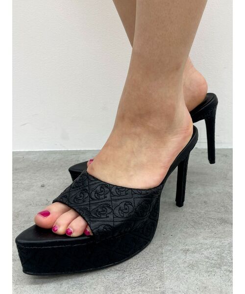 GYDA(ジェイダ)の「GDキルティングミュール(パンプス・レディース・ブラック/オフホワイト・LARGE/MEDIUM/SMALL)」の21枚目の写真