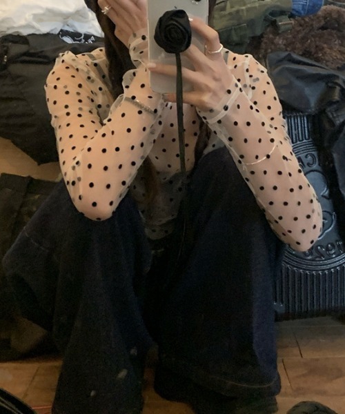 Vipoa(ヴィポア)の「Dot sheer long shirt(Tシャツ/カットソー・レディース・ブラック/ホワイト・FREE)」の6枚目の写真