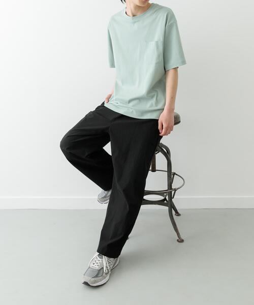 ITEMS URBANRESEARCH（アイテムズ アーバンリサーチ）の「Fine Cotton クルーネックポケットTシャツ（Tシャツ/カットソー・メンズ・ブラック/ベージュ/グリーン/ホワイト・SMALL/MEDIUM/LARGE）」の21枚目の写真