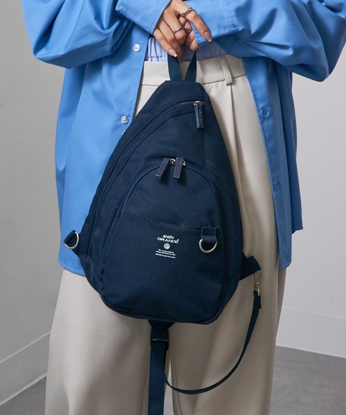 anello（アネロ）の「【anello】GTB4771 リニューアルエスピーエス ボディ（ボディバッグ/ウエストポーチ・レディース・ライトグレー/ブラック/ネイビー・FREE）」の3枚目の写真