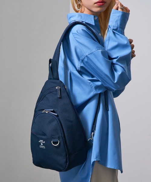 anello（アネロ）の「【anello】GTB4771 リニューアルエスピーエス ボディ（ボディバッグ/ウエストポーチ・レディース・ライトグレー/ブラック/ネイビー・FREE）」の9枚目の写真