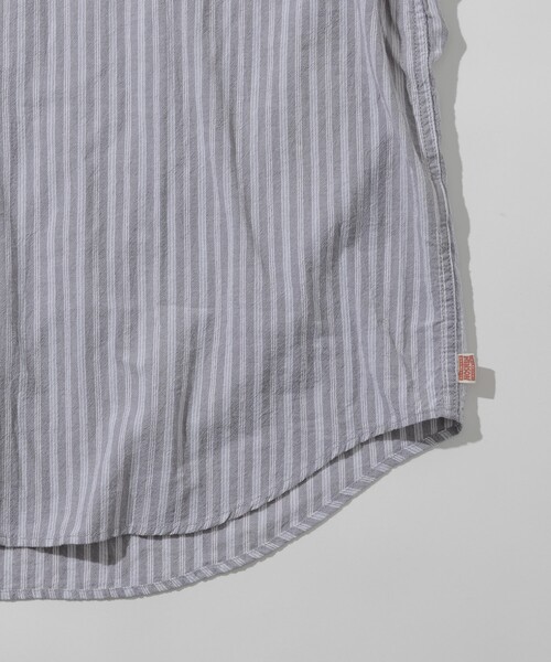 HINSON(ヒンソン)の「HINSON/ヒンソン レギュラーカラー ショートスリーブストライプシャツ/シワ加工/リラックスフィット(シャツ/ブラウス・メンズ・オフホワイト/サックスブルー/グレー・MEDIUM/LARGE)」の8枚目の写真