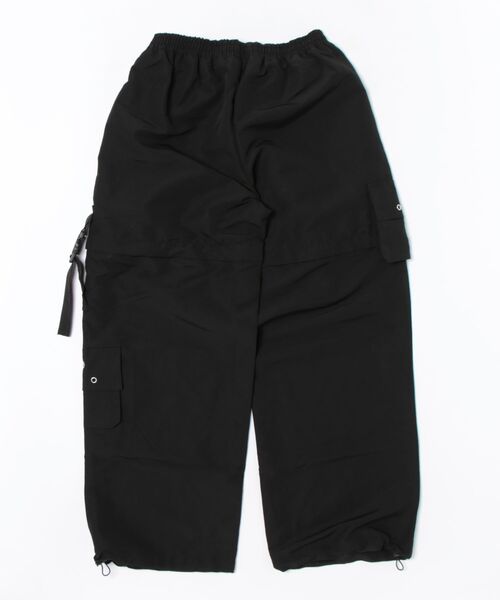 Nia(ニア)の「Nia(ニア)/カットアウト ワイドストリートパンツ(カーゴパンツ・レディース・ホワイト/ブラック・MEDIUM/LARGE/SMALL)」の18枚目の写真