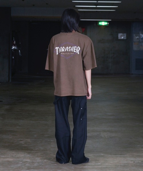 THRASHER(スラッシャー)の「DIAMOND LOGO S/S PIGMENT T-SHIRTS / スラッシャーダイヤモンドロゴピグメント半袖T-シャツ(Tシャツ/カットソー・メンズ・ブルー/ブラック×イエロー/ブラック×ホワイト/ブラウン・MEDIUM/LARGE/X-LARGE)」の16枚目の写真