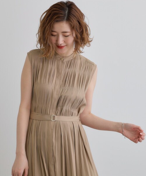 grove（グローブ）の「贅沢プリーツが華やかなシャンブレープリーツワンピース（ワンピース・レディース・ベビーピンク/ブラウン系/ネイビー/ブラック・02/03/01/04/05）」の9枚目の写真