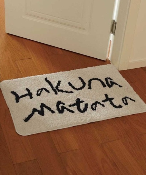 Made in I（メイドインアイ）の「HakunaMatata ラグ（ラグ/マット・レディース・ブルー/アイボリー/レッド・FREE）」の4枚目の写真