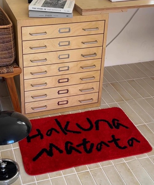 Made in I(メイドインアイ)の「HakunaMatata ラグ(ラグ/マット・レディース・ブルー/アイボリー/レッド・FREE)」の15枚目の写真