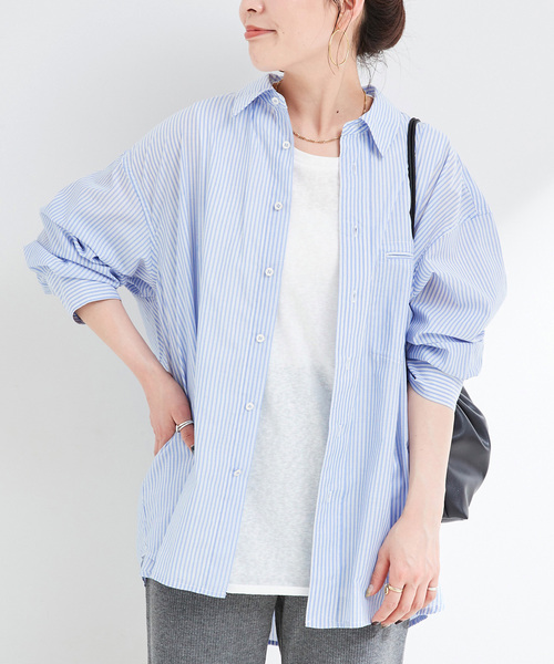 B.C STOCK(ベーセーストック)の「ウォッシャブル / シアーストライプバックスリットシャツ(シャツ/ブラウス・レディース・ピンク/ブラウン/ブルー・FREE)」の2枚目の写真