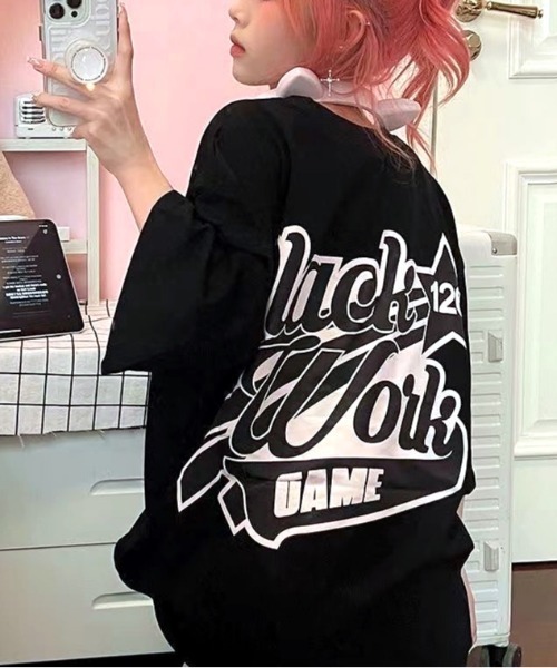 SHEENA(シーナ)の「グラフィックロゴプリントオーバーサイズTシャツ(Tシャツ/カットソー・レディース・ブルー/ブラック・M)」の6枚目の写真