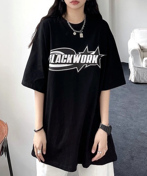 SHEENA(シーナ)の「グラフィックロゴプリントオーバーサイズTシャツ(Tシャツ/カットソー・レディース・ブルー/ブラック・M)」の7枚目の写真