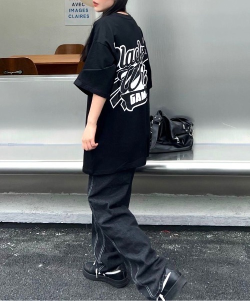 SHEENA(シーナ)の「グラフィックロゴプリントオーバーサイズTシャツ(Tシャツ/カットソー・レディース・ブルー/ブラック・M)」の16枚目の写真