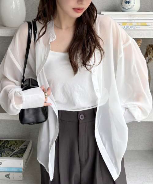 TREOVER(トレオーバー)の「涼しい透け感でオールシーズン大活躍! バンドカラー オーバーサイズシアーシャツ(シャツ/ブラウス・レディース・ライトグレー/ブラック/ライトピンク/オフホワイト/ブルー・FREE)」の9枚目の写真