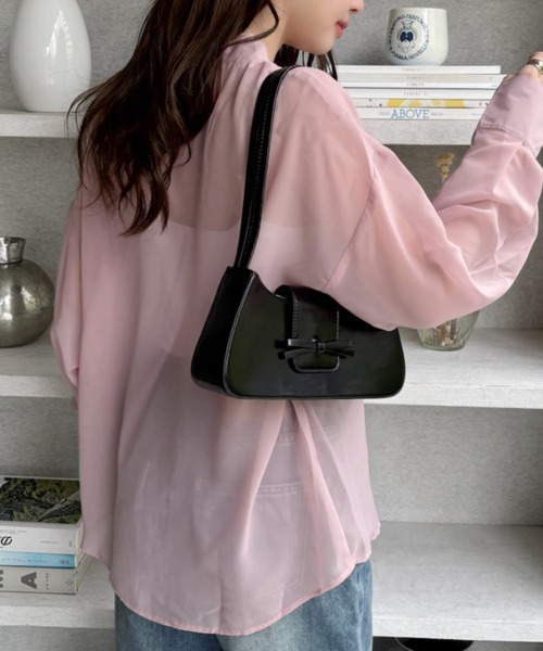 TREOVER(トレオーバー)の「涼しい透け感でオールシーズン大活躍! バンドカラー オーバーサイズシアーシャツ(シャツ/ブラウス・レディース・ライトグレー/ブラック/ライトピンク/オフホワイト/ブルー・FREE)」の21枚目の写真