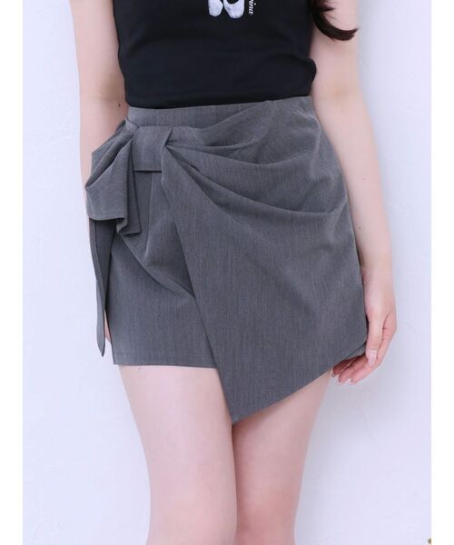 EATME（イートミー）の「リボンラップショートパンツ（その他パンツ・レディース・グレー/ベージュ/ブラック・MEDIUM/SMALL）」の3枚目の写真
