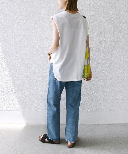 SHIPS(シップス)の「〈接触冷感〉ポンチ ノースリーブ プルオーバー(Tシャツ/カットソー・レディース・ブラック/ダークグレー/ホワイト/ブラウン・ONE SIZE)」の17枚目の写真